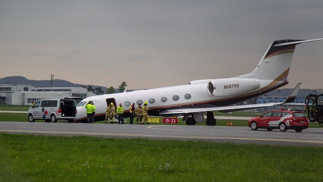 privatjet-landet-auf-der-nase-vorfall-am-flughafen-salzburg-41-70190280
